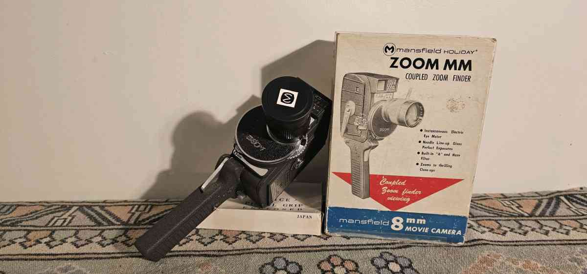 vintage cameras - Starks, Louisiana - FleaMarketBay