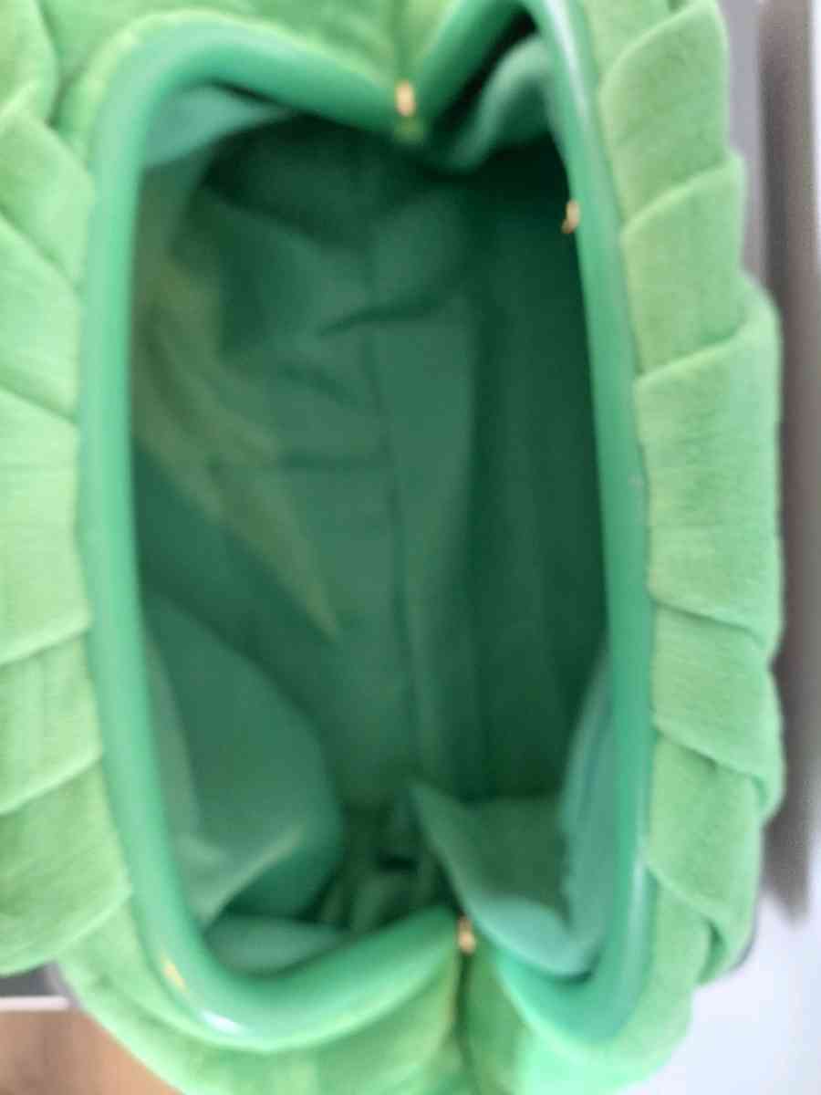 clutch - Jeffersonville, Indiana - FleaMarketBay