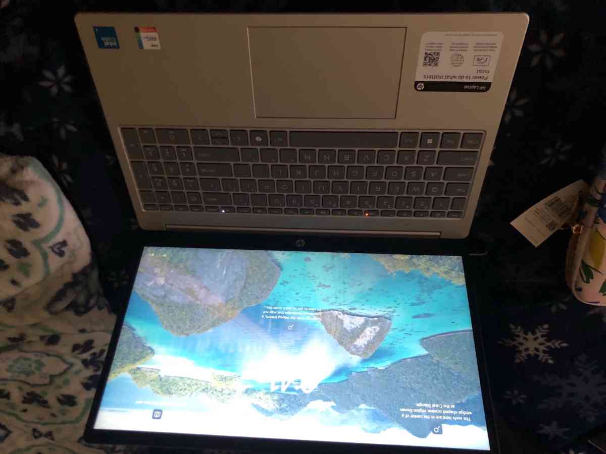 brand new hp touch screen laptop - Dexter, New York