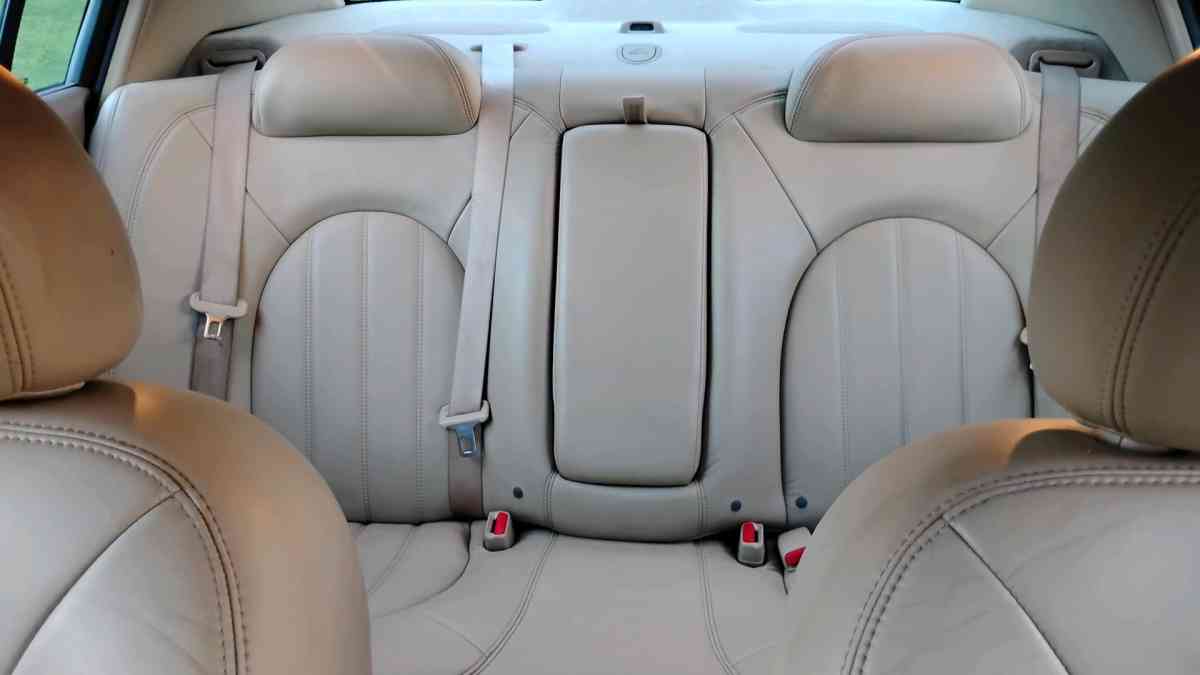 2006 Buick Lucerne CXL 163K Clean Title - Bellows Falls, Vermont - FleaMarketBay