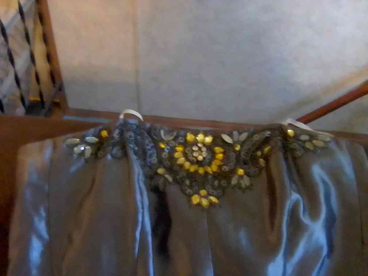 Masquerade Prom Dress - Williamstown, Kentucky - FleaMarketBay