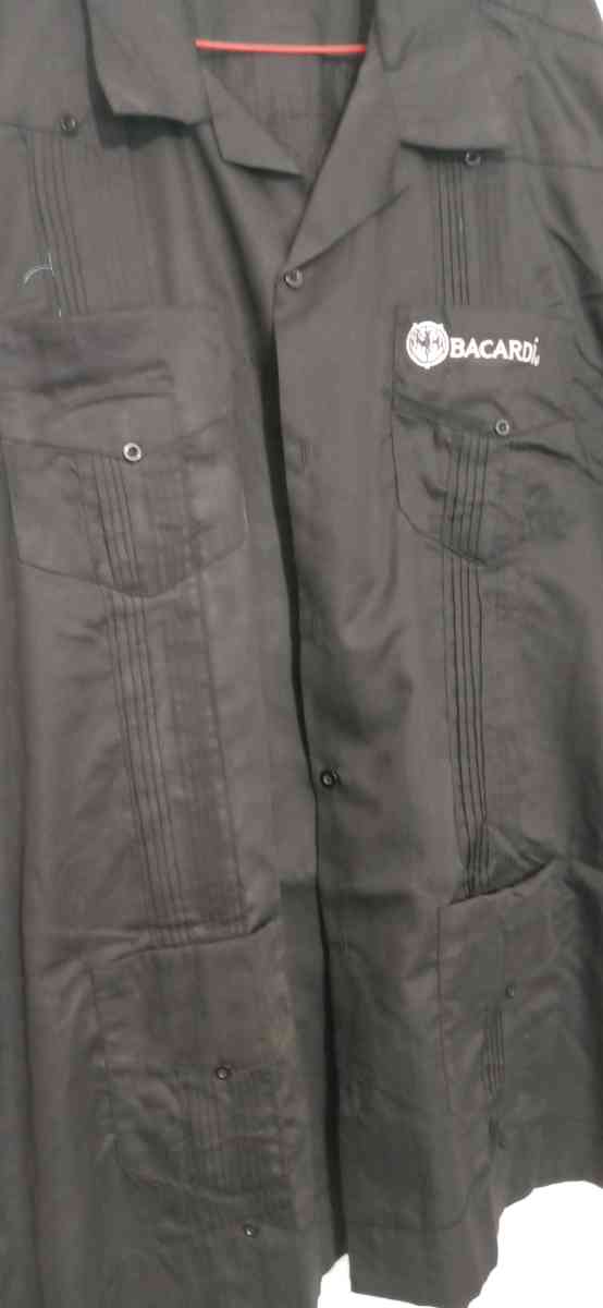 Mens Bacardi Short Sleeve Button Down Shirt - Dane, Wisconsin - FleaMarketBay