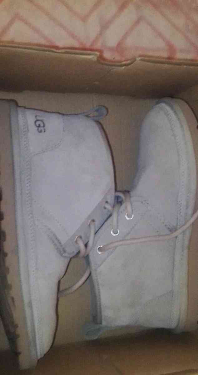 UGG Neumel Womens Boots - Huntsville, Alabama