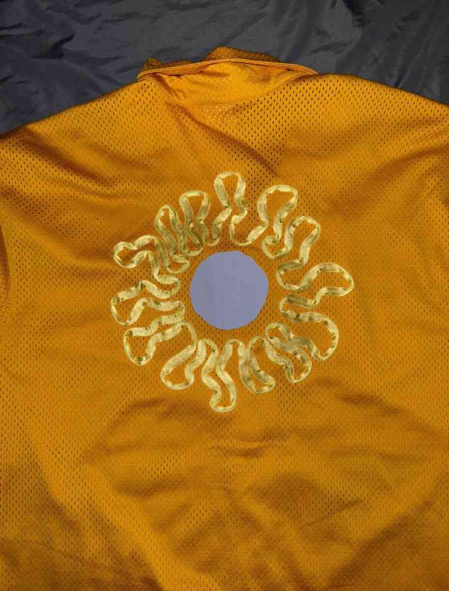 yellow Nike shirt - Tallahassee, Florida - FleaMarketBay