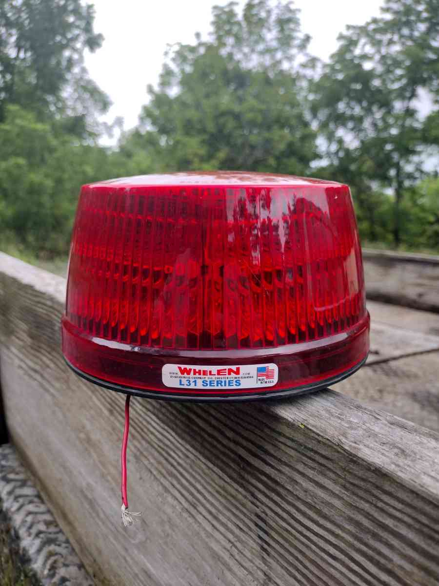 whelen l31 top light - North Lewisburg, Ohio