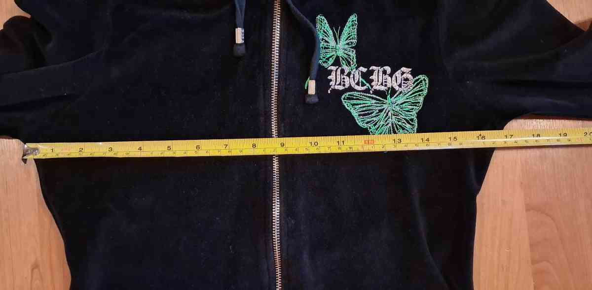 BCBGMAXAZRIA BLACK GELVET HOODIE WOMENS SMALL - Elysburg, Pennsylvania - FleaMarketBay