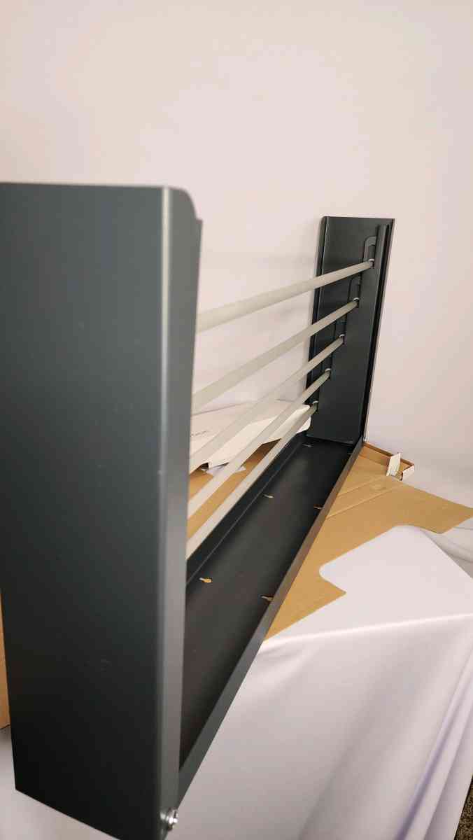 LAUNDRY DRYING RACK WALL MOUNTED RETRACTABLE CLOTHES DRYING - Las Vegas, Nevada - FleaMarketBay