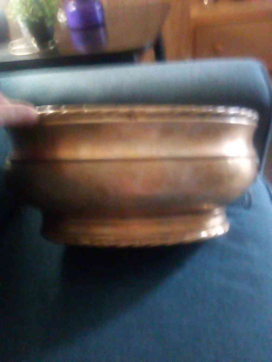 An Antique brass planter - Marion, North Carolina - FleaMarketBay