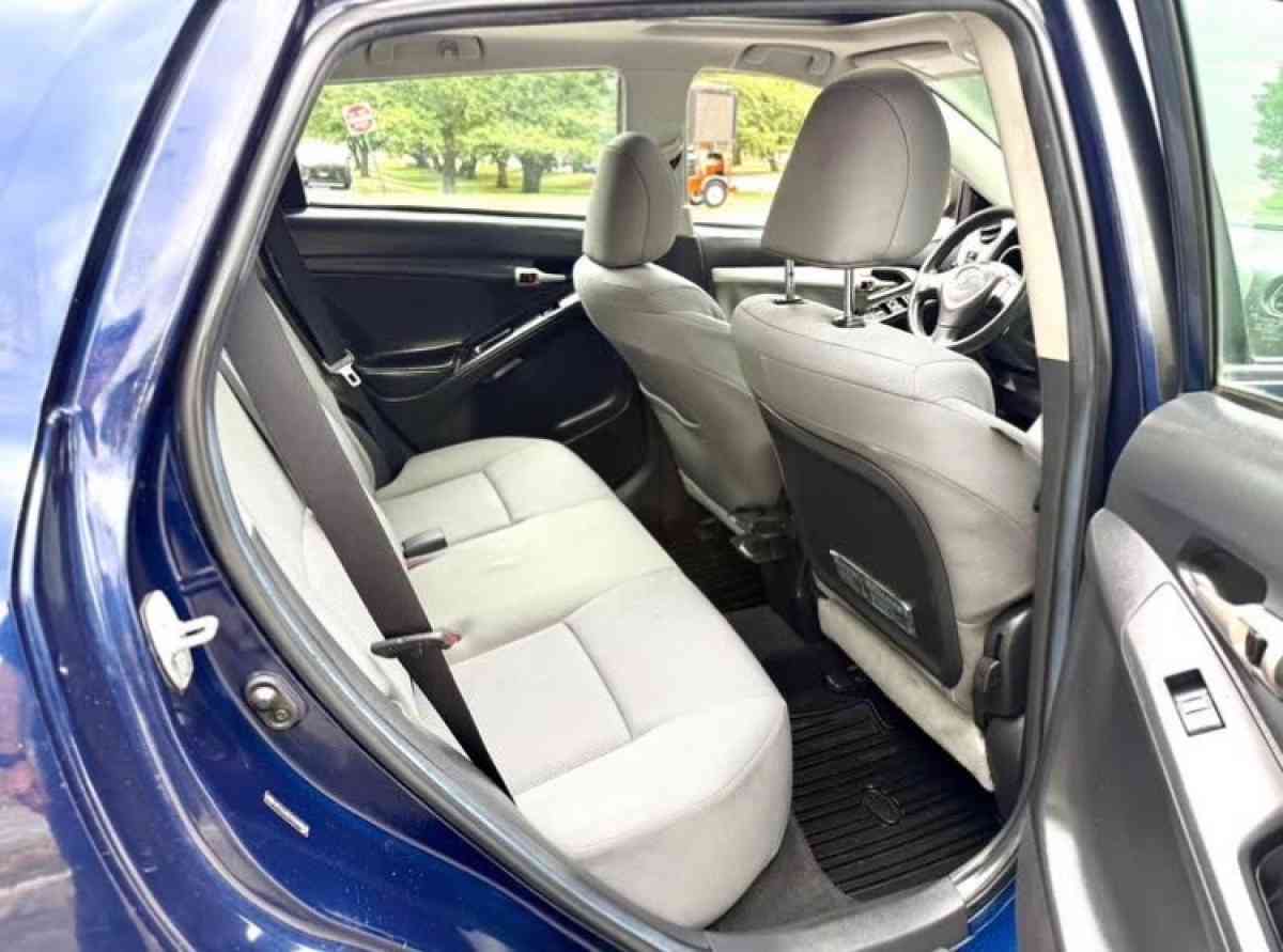 TOYOTA MATRIX S SPORT WAGON 4D - Los Angeles, California - FleaMarketBay