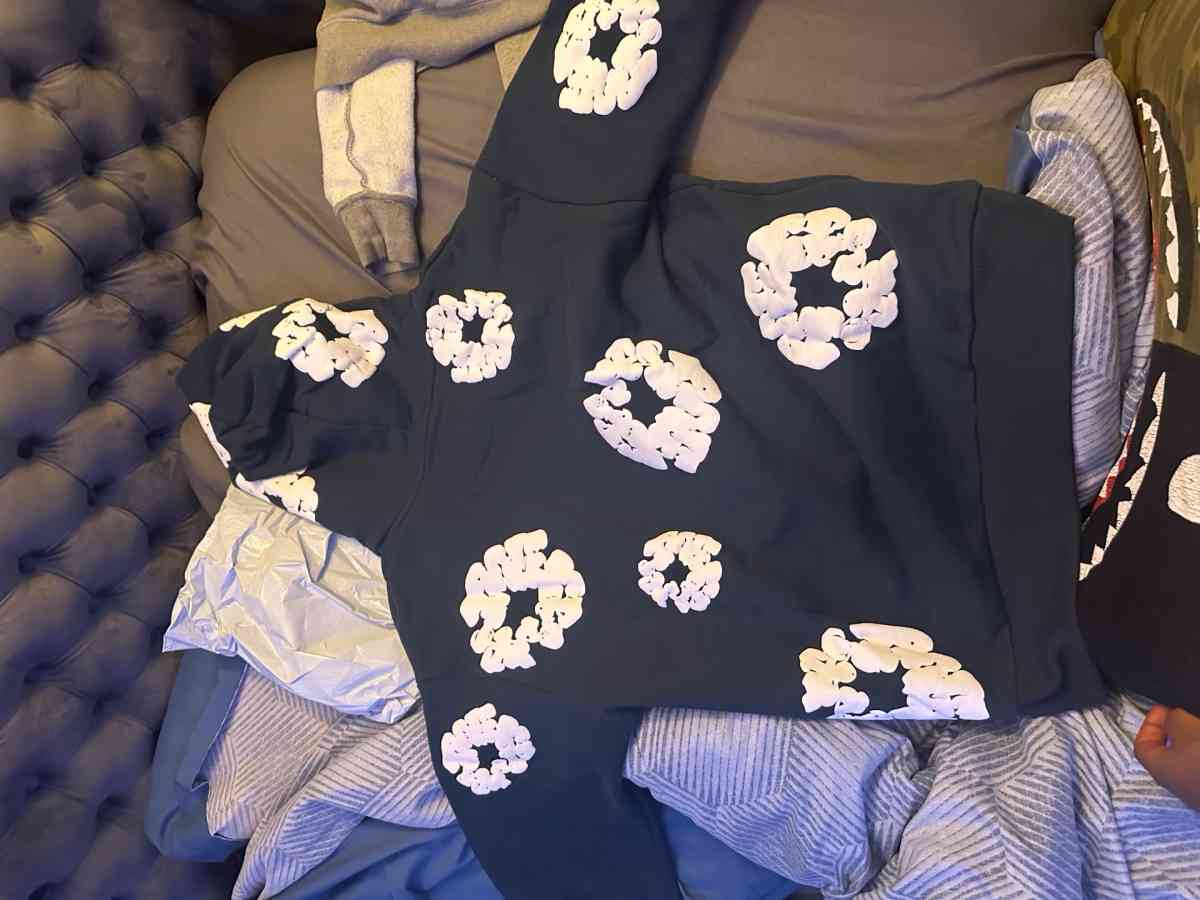 denim tears navy blue medium - Goodlettsville, Tennessee - FleaMarketBay