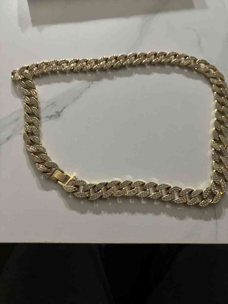 gold and diamond chain - Winter Garden, Florida - FleaMarketBay