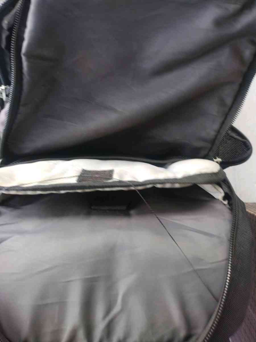 Backpack Swiss Gear Airflow Black Multi Compartments Lap Pad - Abington, Pennsylvania - FleaMarketBay