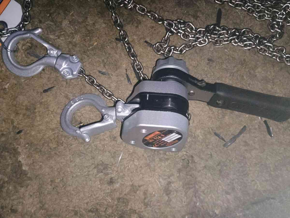 Quarter ton mini puller