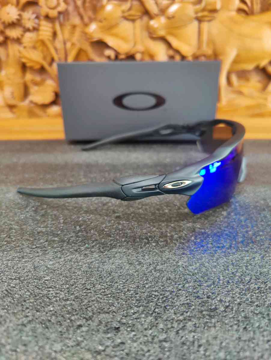 Oakley Radar EV Black Polarized Prizm - Salem, Oregon - FleaMarketBay
