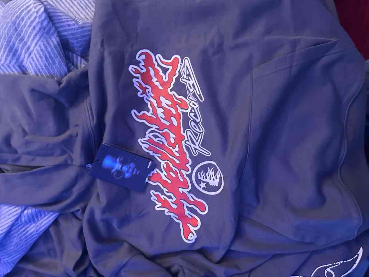 hellstar hoodie size medium - Goodlettsville, Tennessee - FleaMarketBay