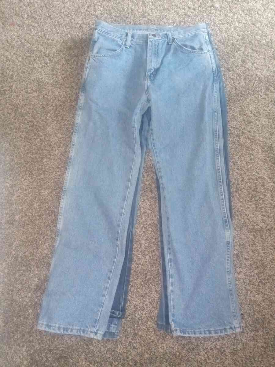 blue jeans 5 pair - Assumption, Illinois - FleaMarketBay