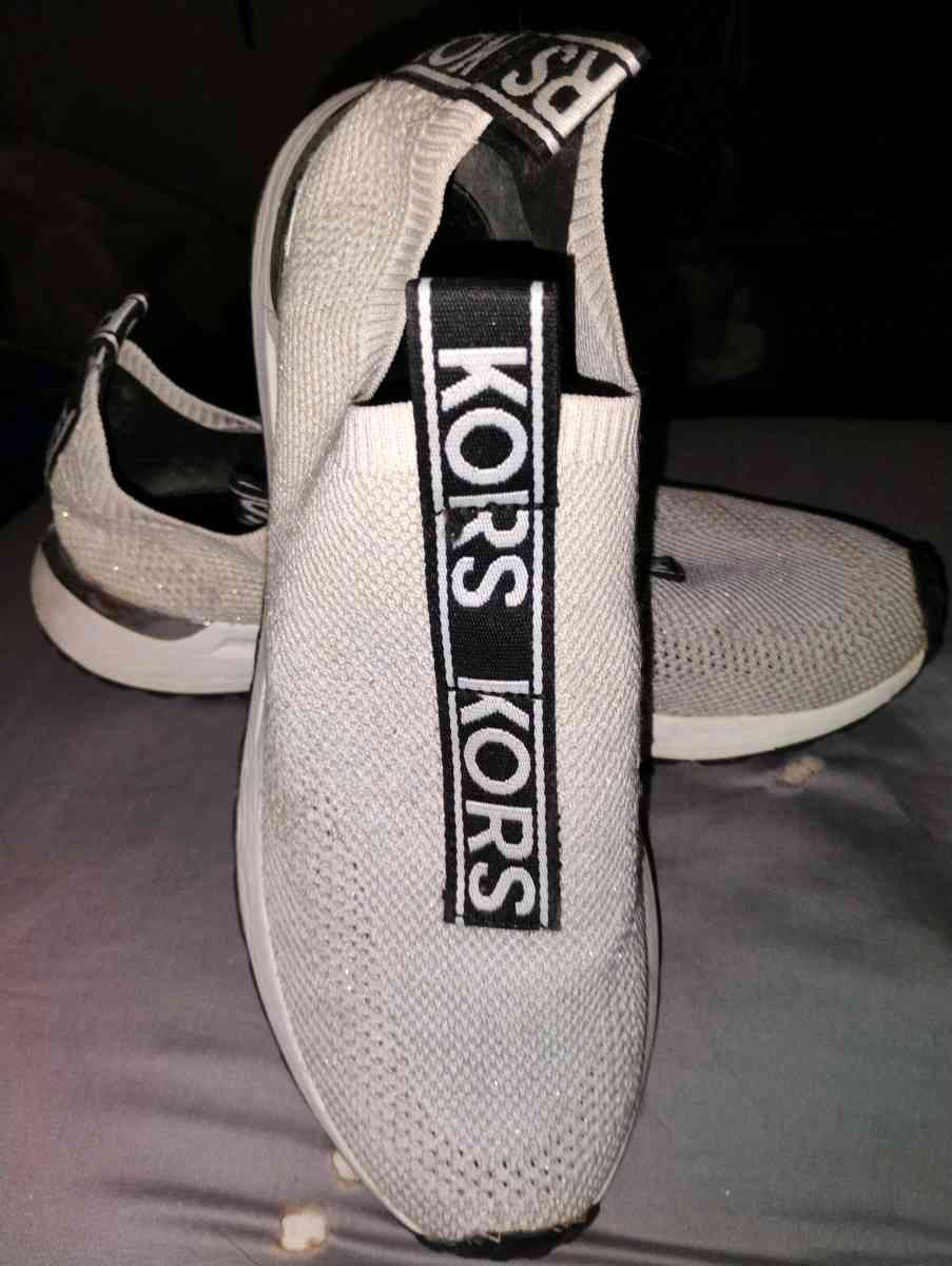 Michael Kors size 9 - Bessemer City, North Carolina