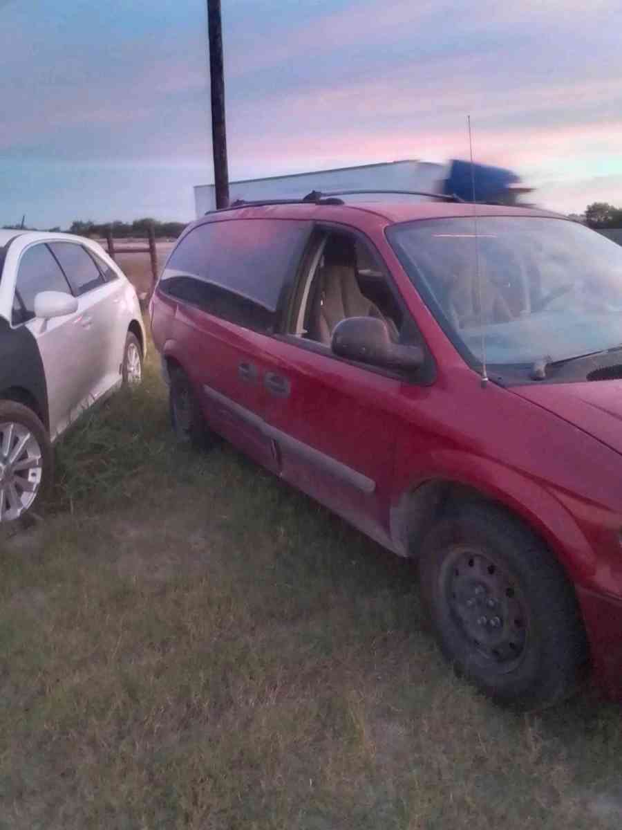 2005 Dodge Caravan Mini Van - Kingsville, Texas - FleaMarketBay