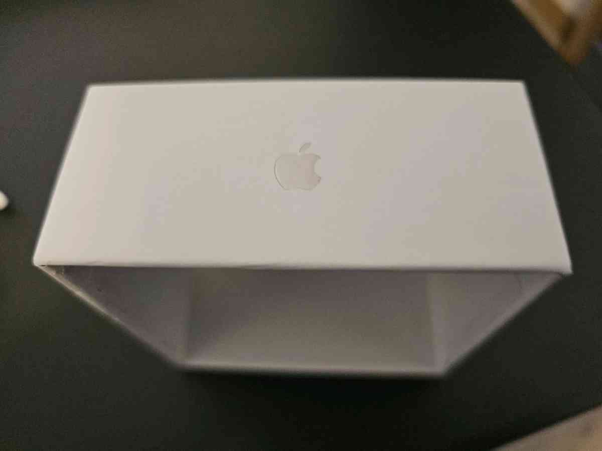 airpods pro 2 - Marysville, Washington - FleaMarketBay