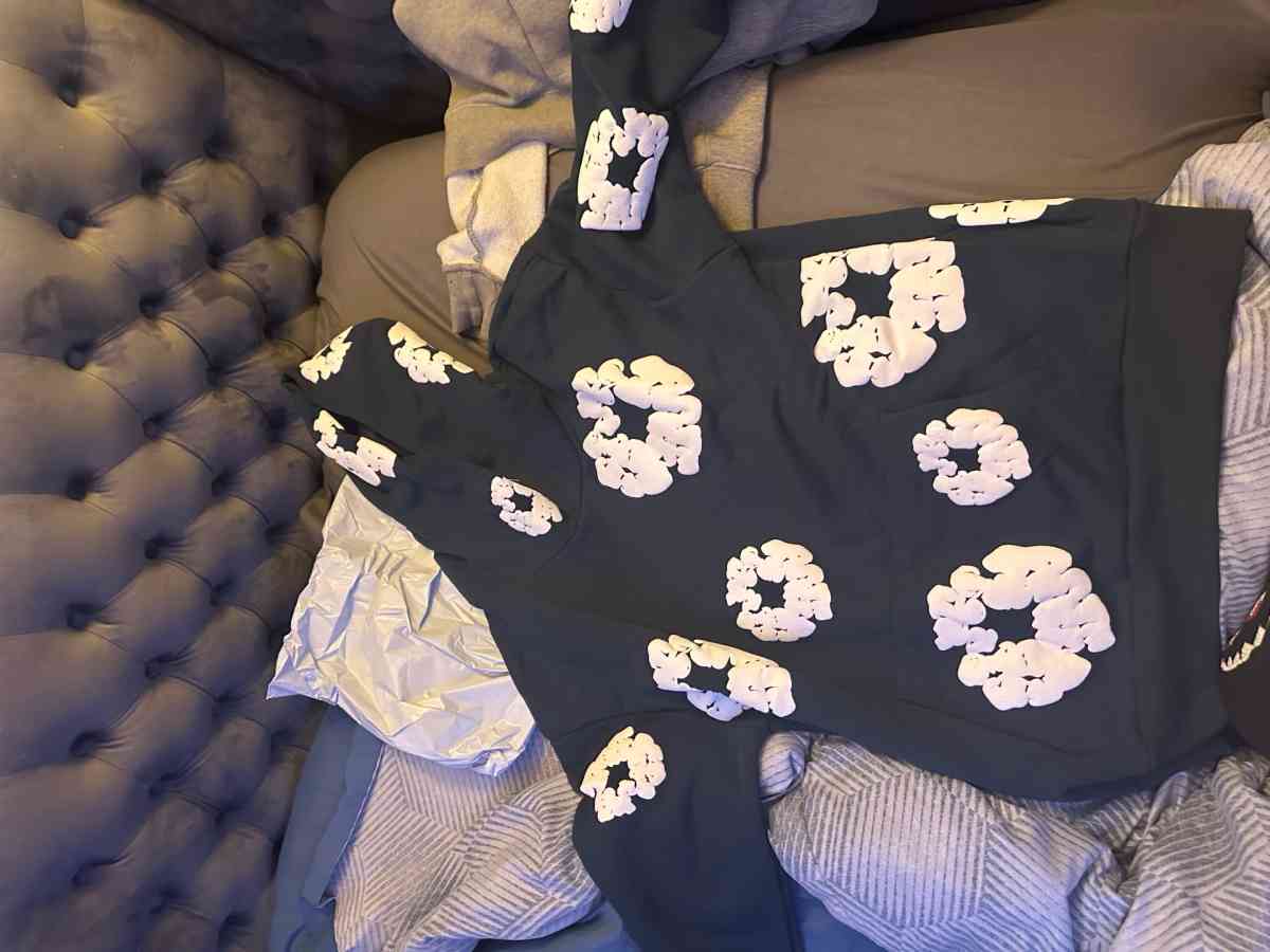 denim tears navy blue medium - Goodlettsville, Tennessee - FleaMarketBay