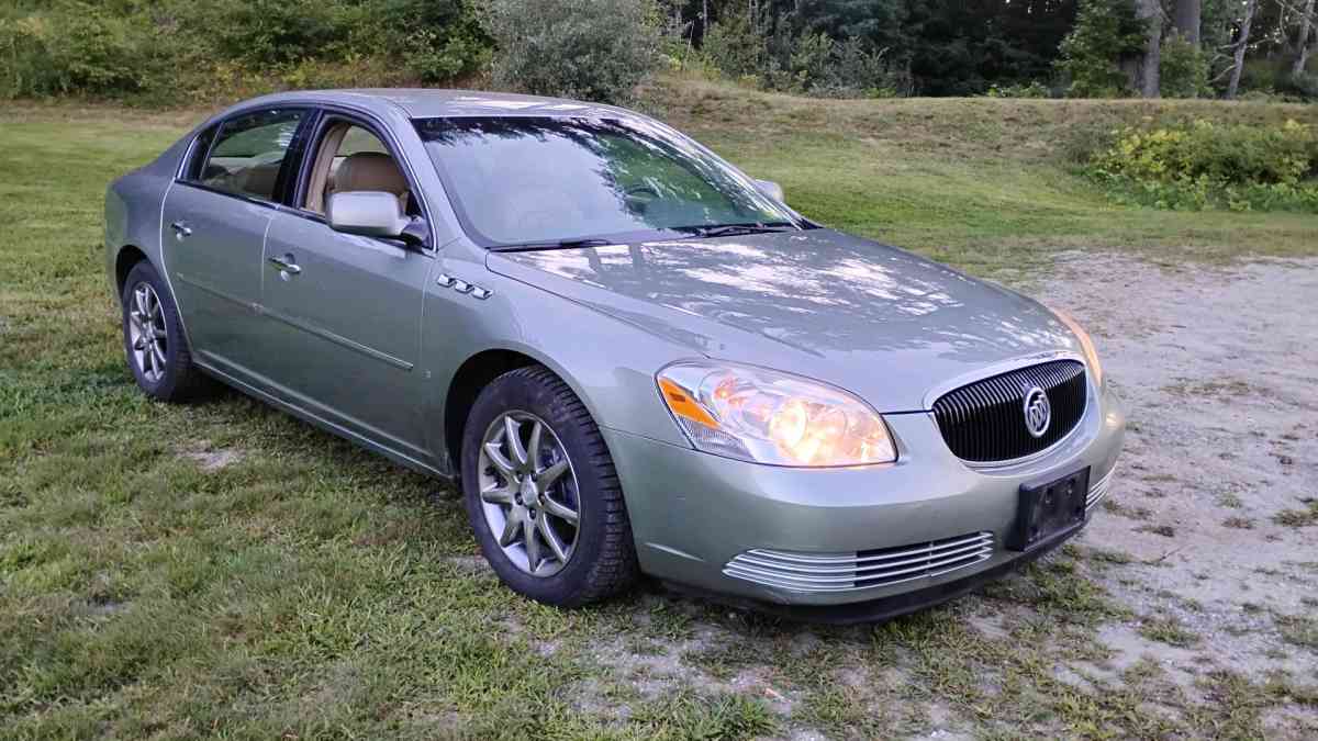 2006 Buick Lucerne CXL 163K Clean Title - Bellows Falls, Vermont - FleaMarketBay