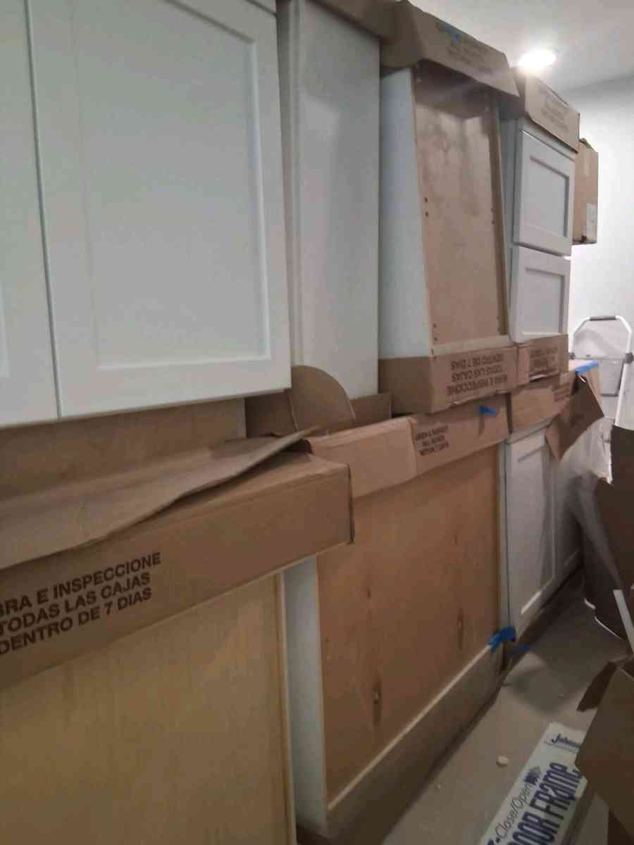 shanendoa kitchen and bathroom cabinets - University Place, Washington - FleaMarketBay