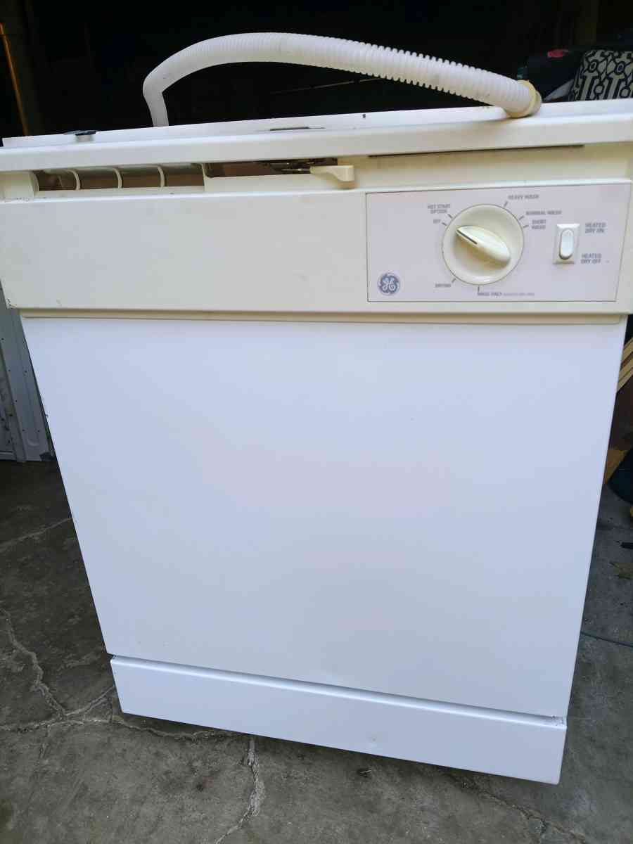 GE dishwasher functions as expected - Saint Joseph, Missouri