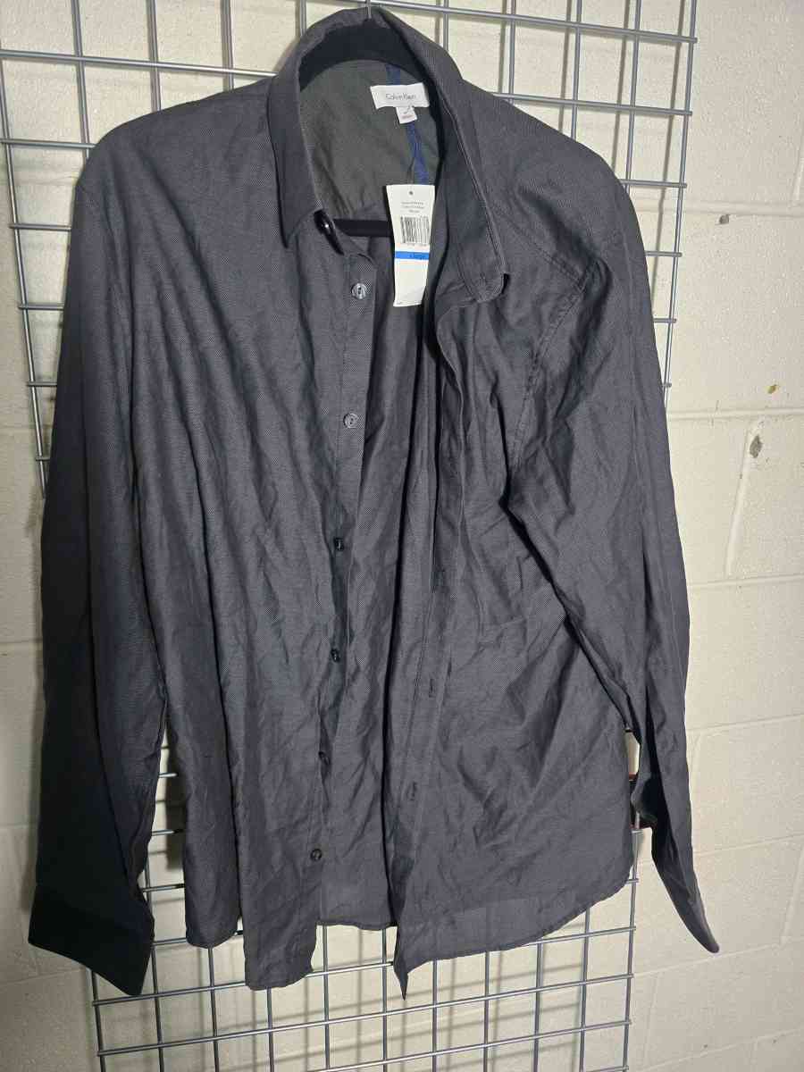 men Calvin Klein button up shirt - Aurora, Colorado - FleaMarketBay