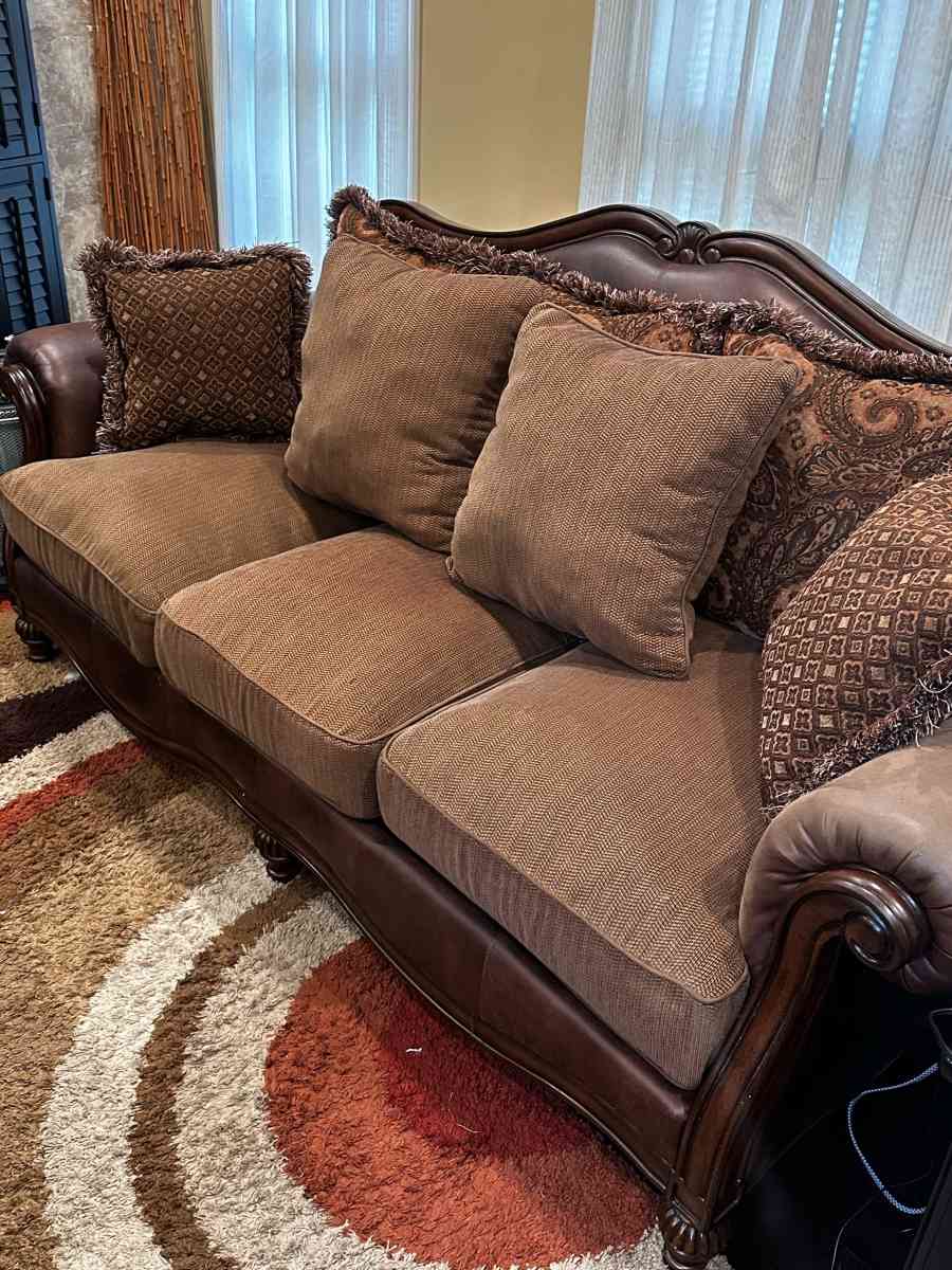 Sofa and Love seat - Stafford, Virginia - FleaMarketBay