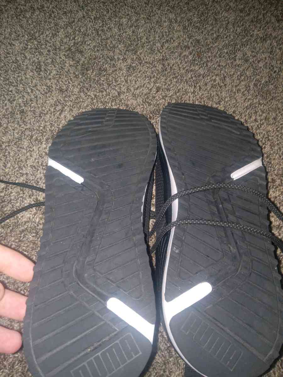 puma running shoes - Assumption, Illinois - FleaMarketBay