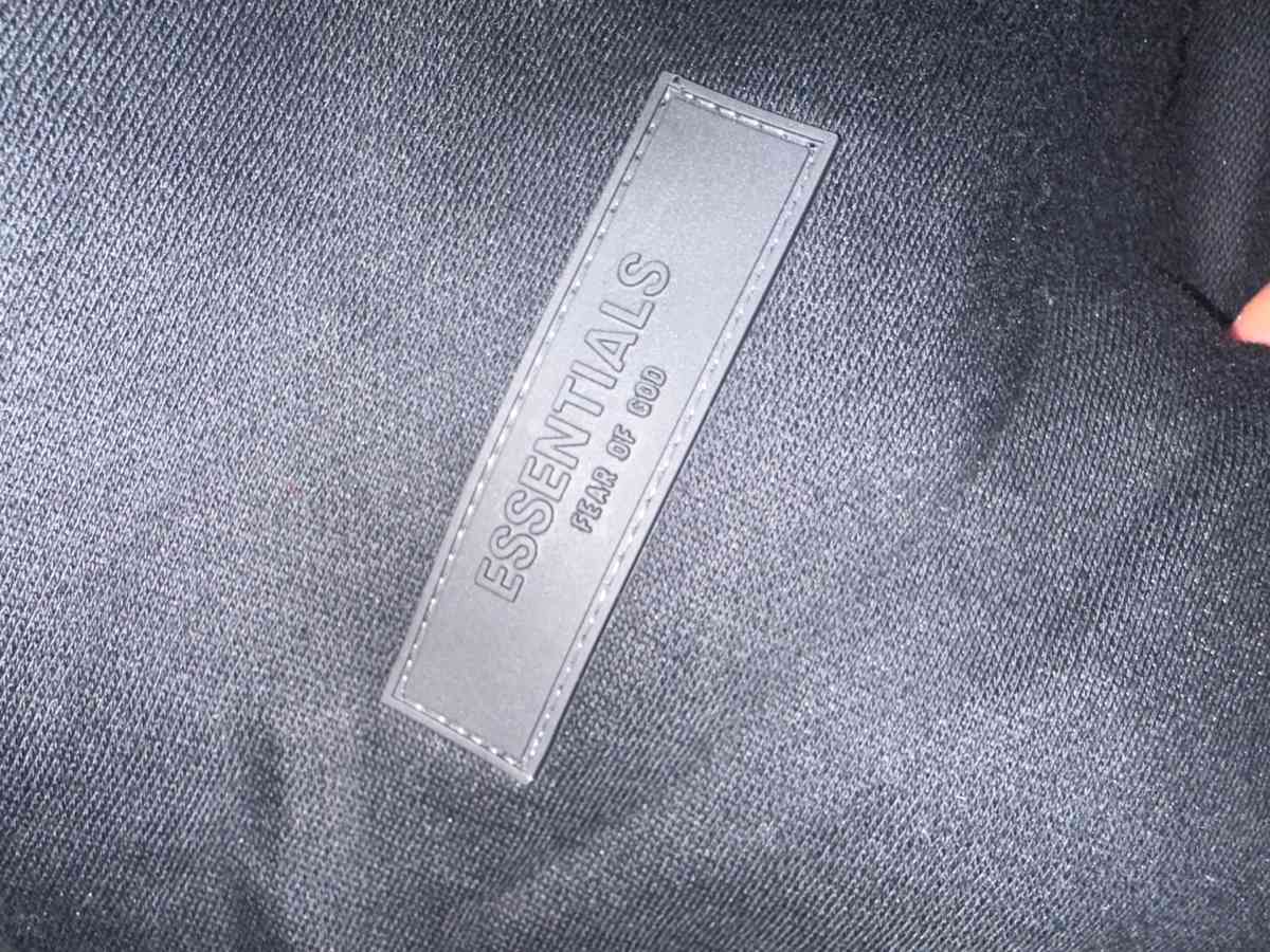 essentials hoodie size large - Goodlettsville, Tennessee