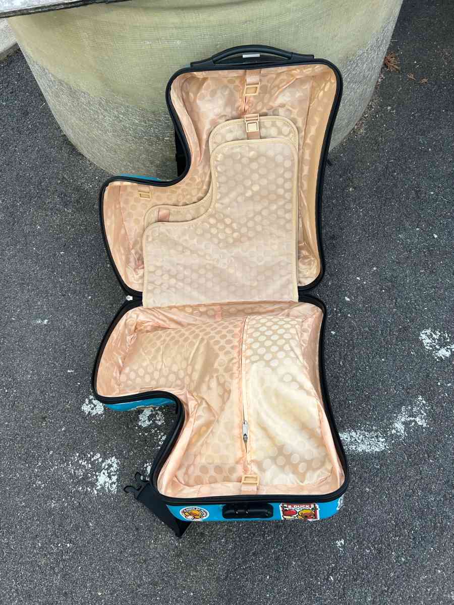 20 inch kids right on suitcase children ride on luggage with - Rochelle Park, New Jersey - FleaMarketBay