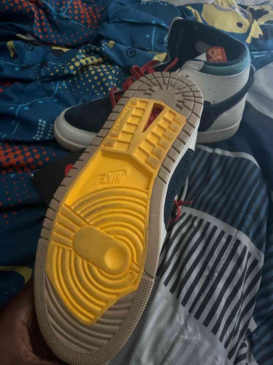 jordan 1s - Fort Worth, Texas - FleaMarketBay