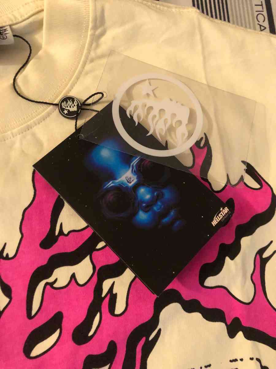 HELLSTAR STUDIOS SOUNDS LIKE HEAVEN TEE CREAM - Chicago, Illinois - FleaMarketBay