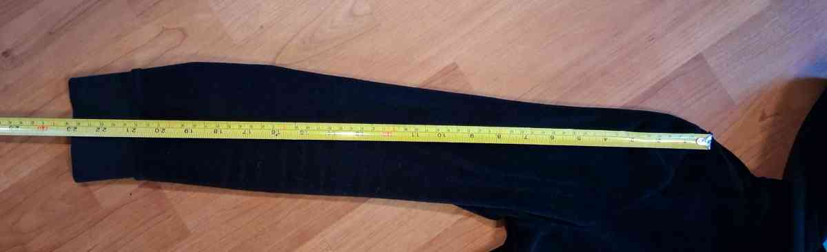 BCBGMAXAZRIA BLACK GELVET HOODIE WOMENS SMALL - Elysburg, Pennsylvania - FleaMarketBay