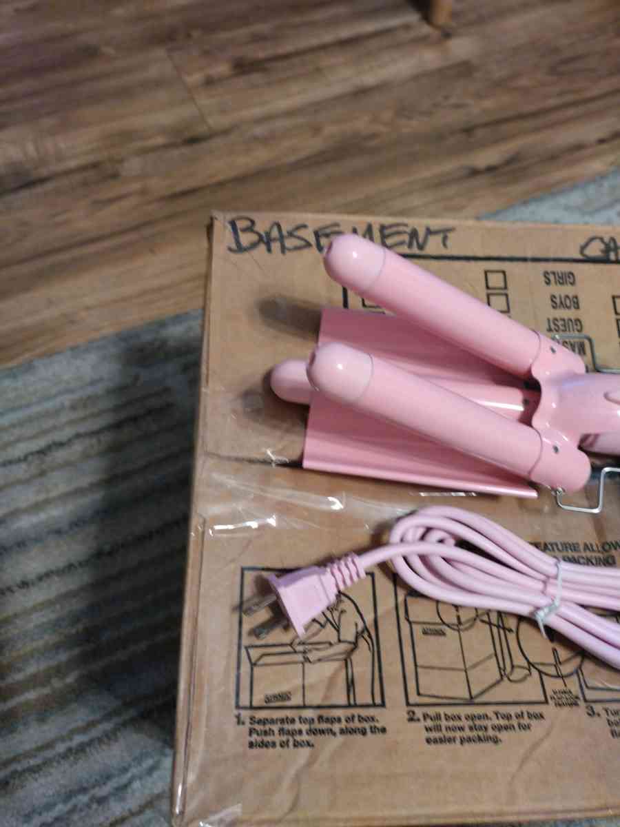 MERMADE PRO HAIR WAVER Pink 32mm 125 Wavy Hair Styling Tool - Abington, Pennsylvania - FleaMarketBay