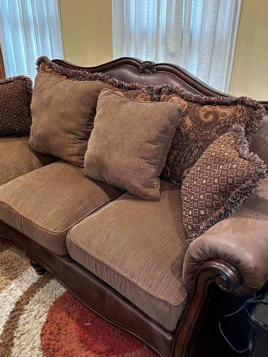 Sofa and Love seat - Stafford, Virginia - FleaMarketBay