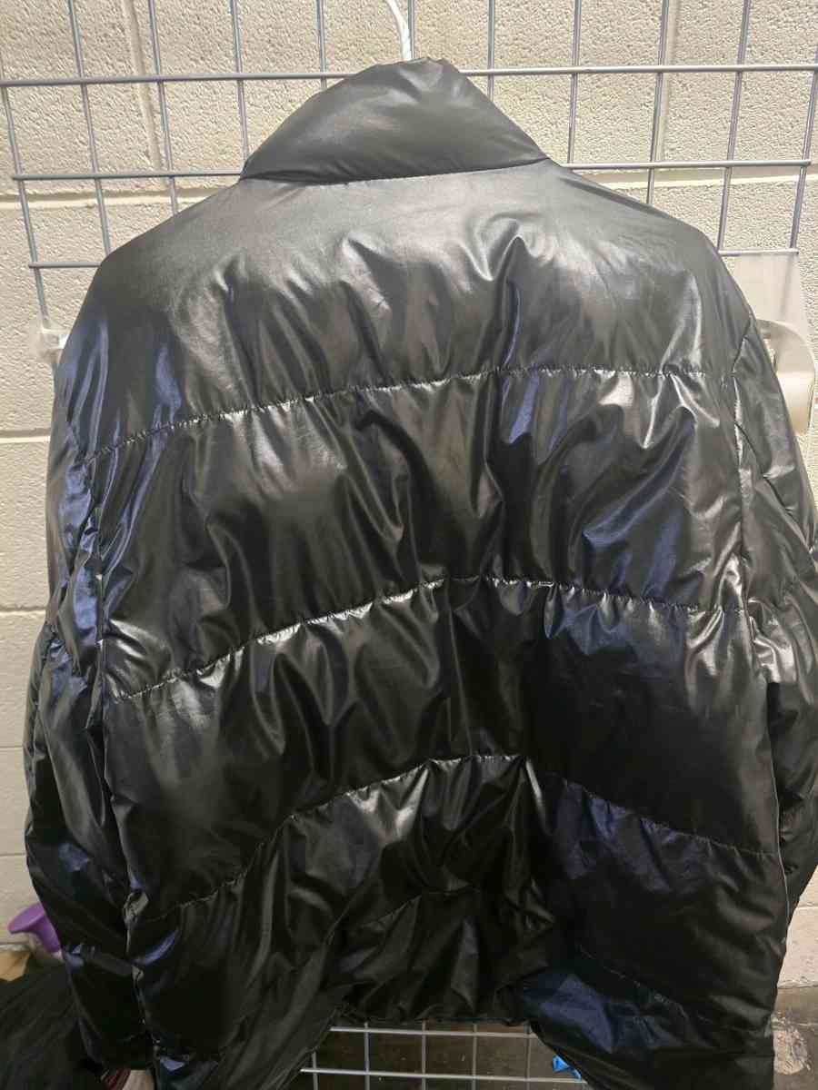 Fashion Men Black Puffer Jacket with Red Lining - Aurora, Colorado - FleaMarketBay