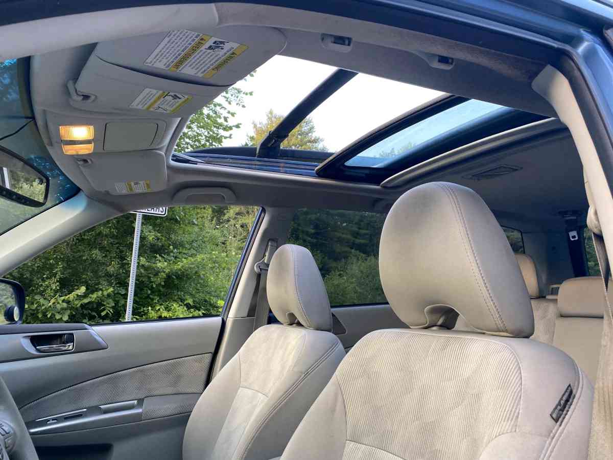 2009 Subaru Forester X Sport 201k clean title needs nothing - Bellows Falls, Vermont - FleaMarketBay