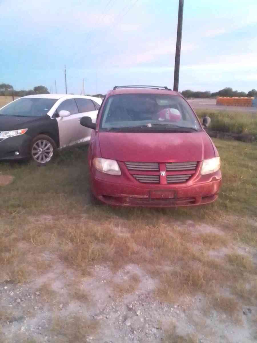 2005 Dodge Caravan Mini Van - Kingsville, Texas