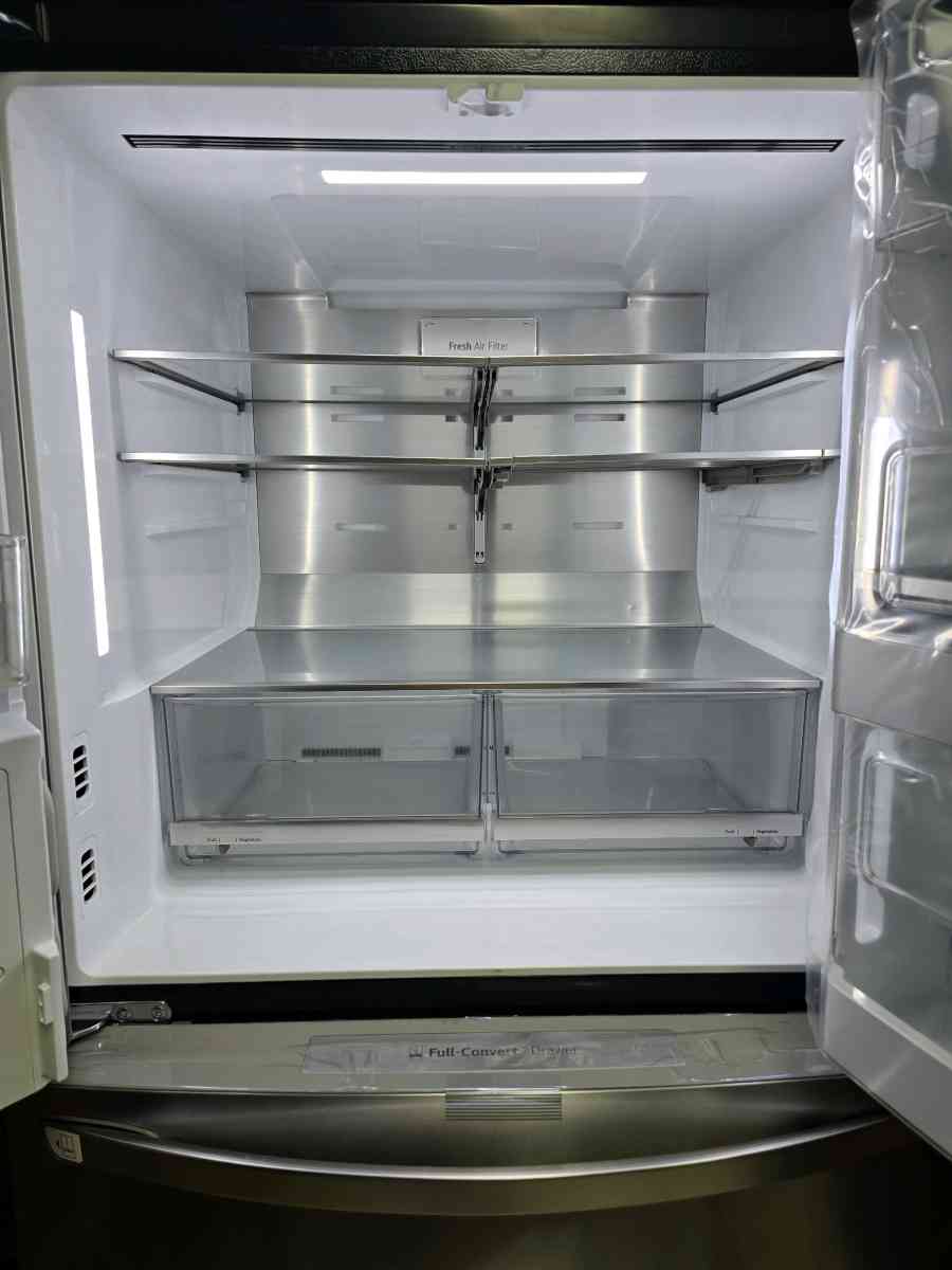 2021 LG Refrigerator  Like New Condition - Mesquite, Texas - FleaMarketBay
