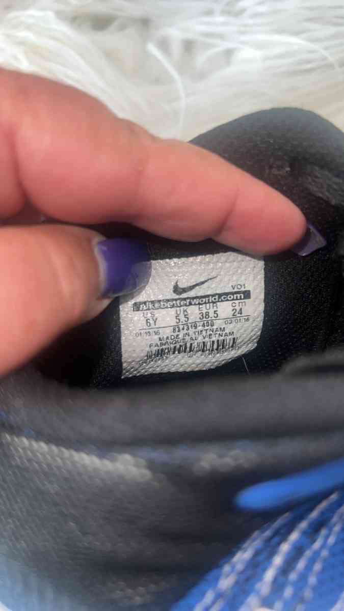 Nike Zoom Ascension GS Game royal  6Y Or Womens Size 75 - North Las Vegas, Nevada - FleaMarketBay