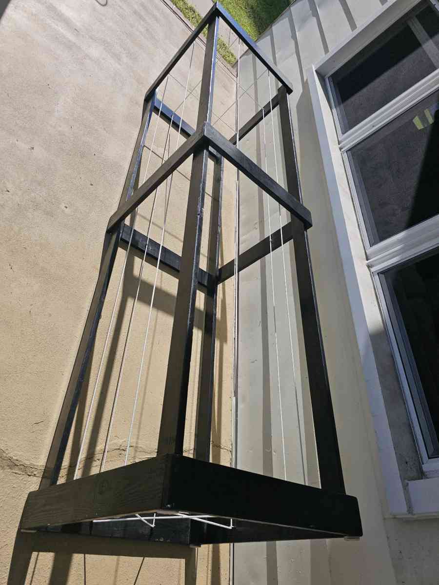 Stuffy holder - Fawn Grove, Pennsylvania