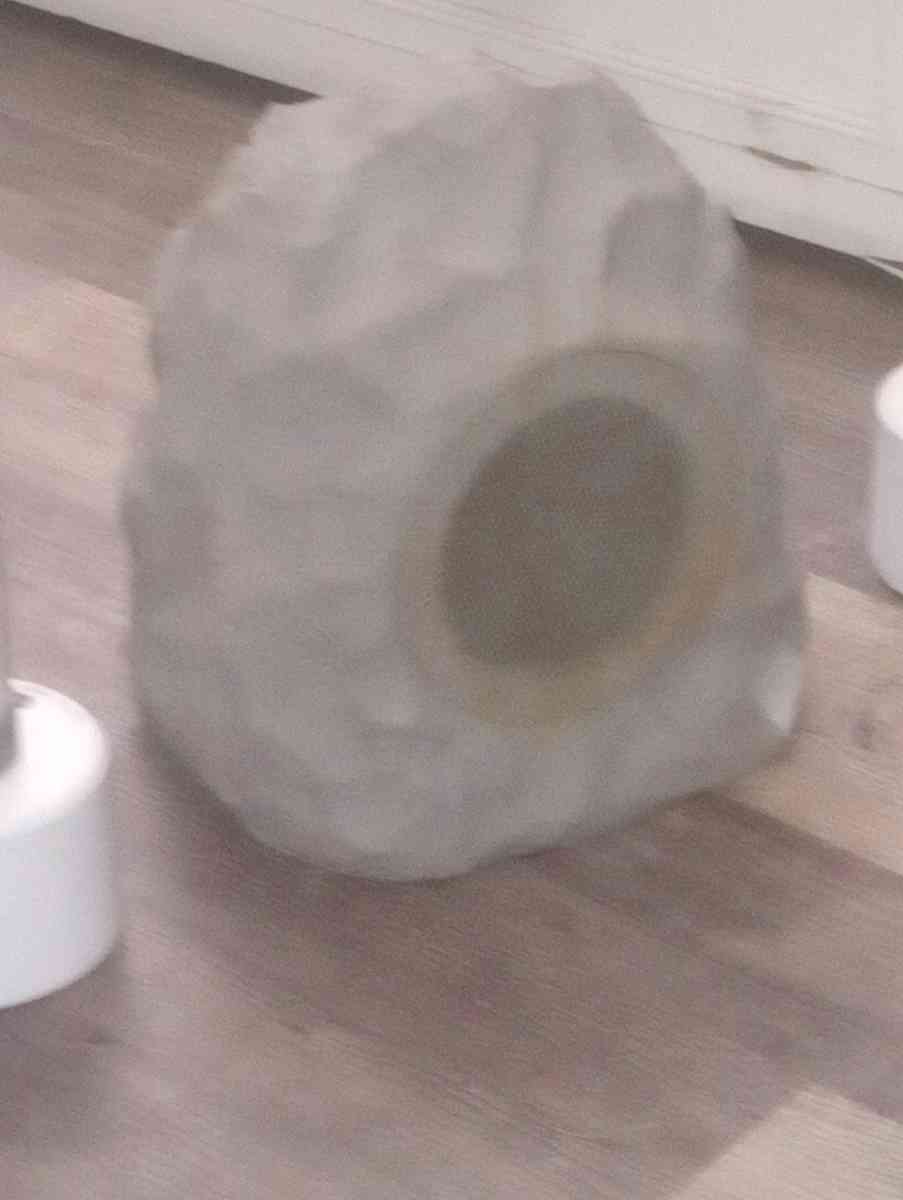 Bluetooth speakers - Omaha, Nebraska - FleaMarketBay