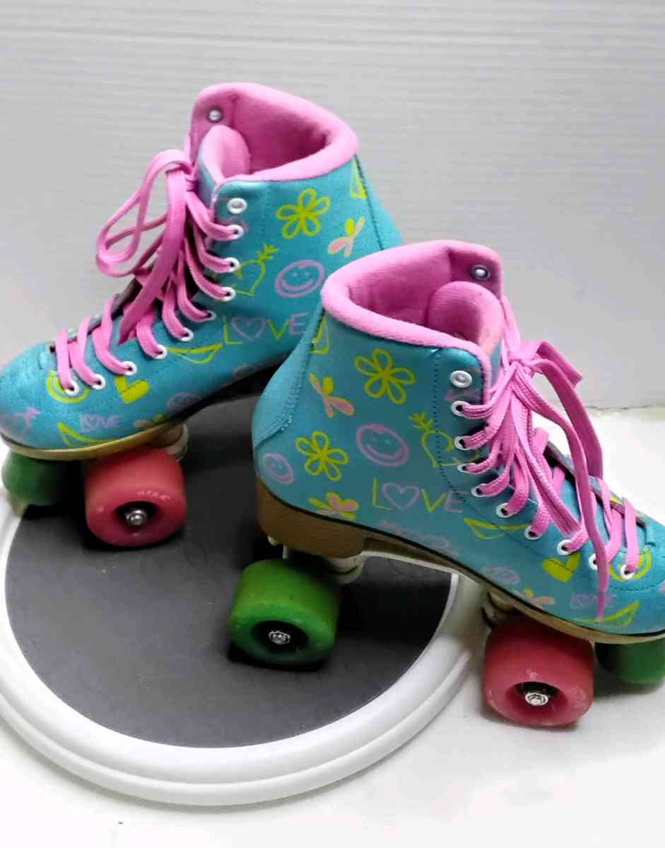 epic girls skates - Mobile, Alabama - FleaMarketBay