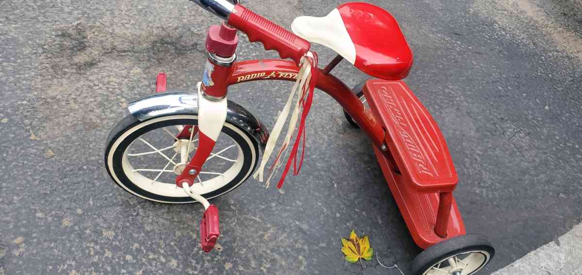 Radio flyer trike - Wilsonville, Oregon - FleaMarketBay