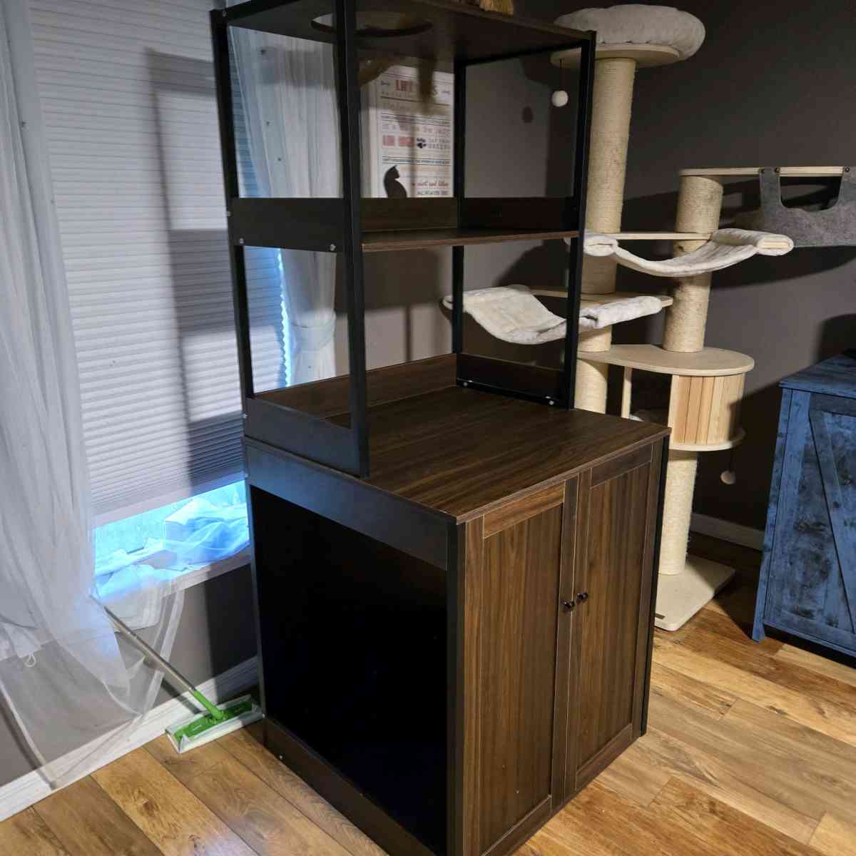 Litter Robot Enclosure - Deltona, Florida