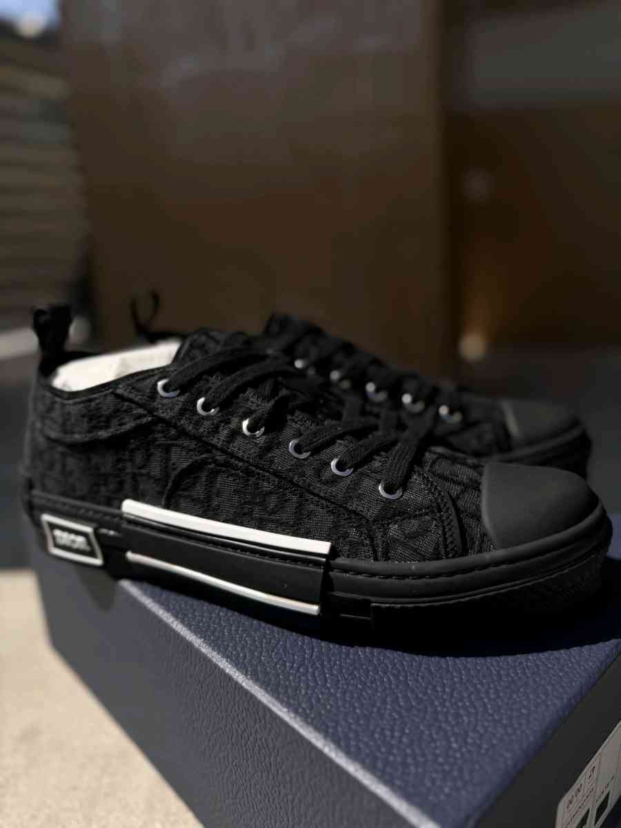 Men shoes - Los Angeles, California