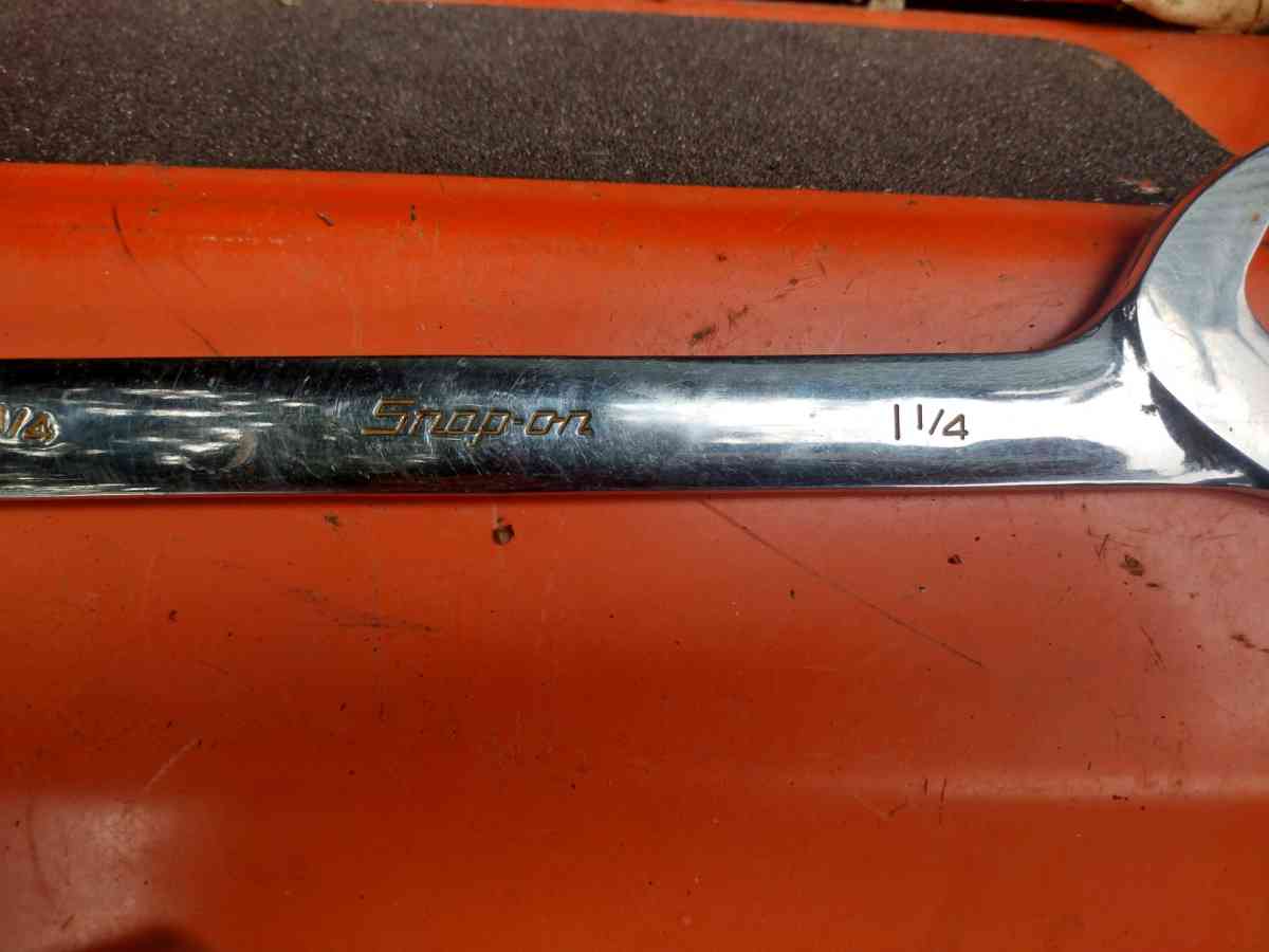 snap on 4 way 1v25 wrench - North Lewisburg, Ohio - FleaMarketBay