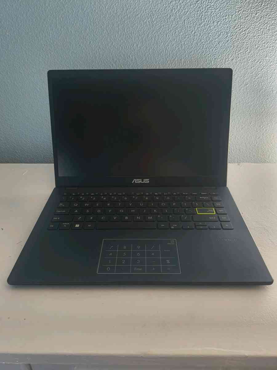 ASUS 14in FHD Laptop 4GB RAM 128GB SSD - Vancouver, Washington - FleaMarketBay